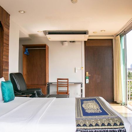 Lamphu Tree House Boutique Hotel Банкок Екстериор снимка