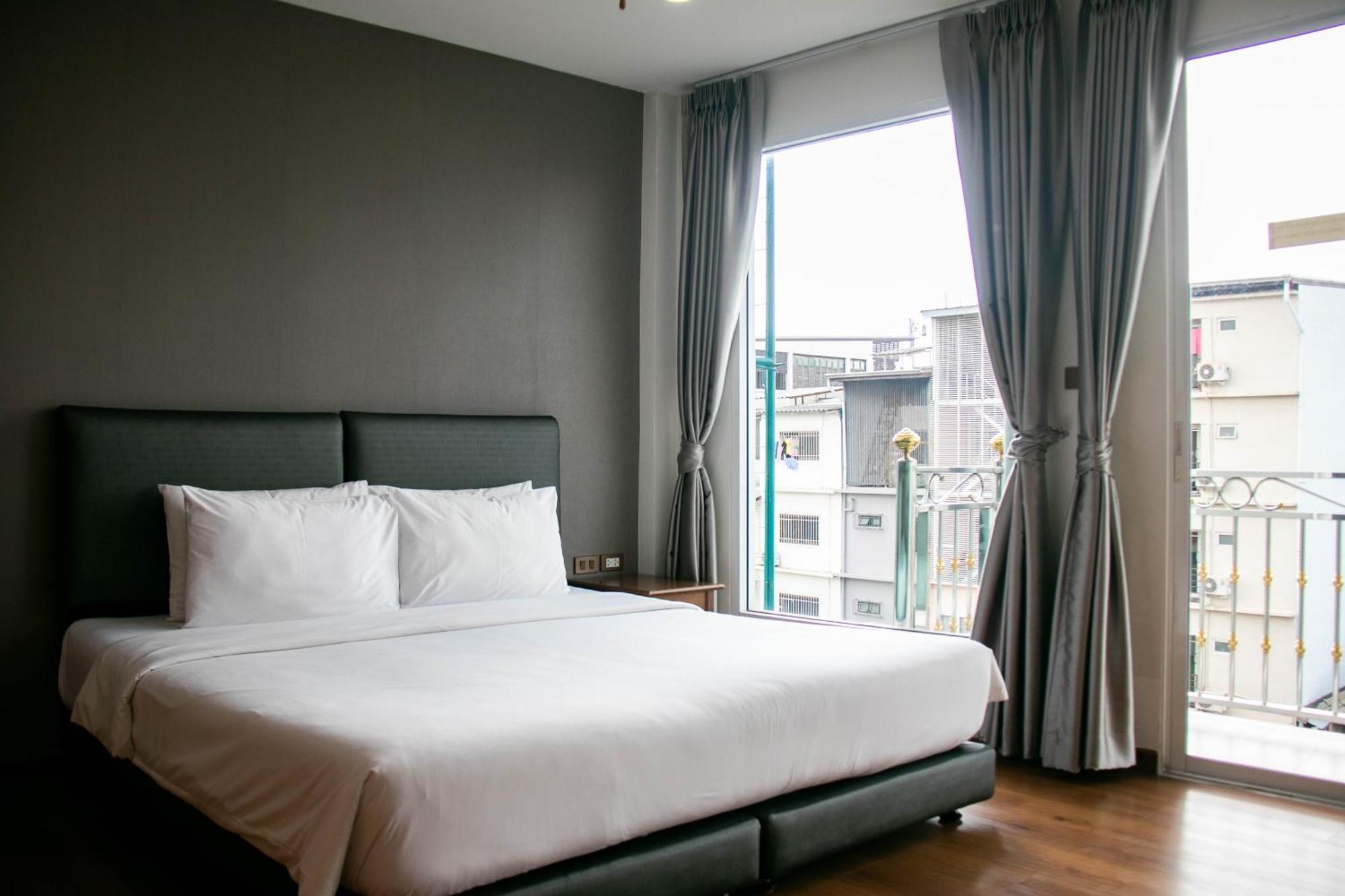 Lamphu Tree House Boutique Hotel Банкок Екстериор снимка