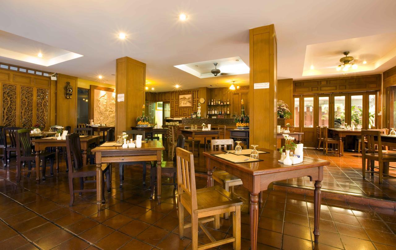 Lamphu Tree House Boutique Hotel Банкок Екстериор снимка