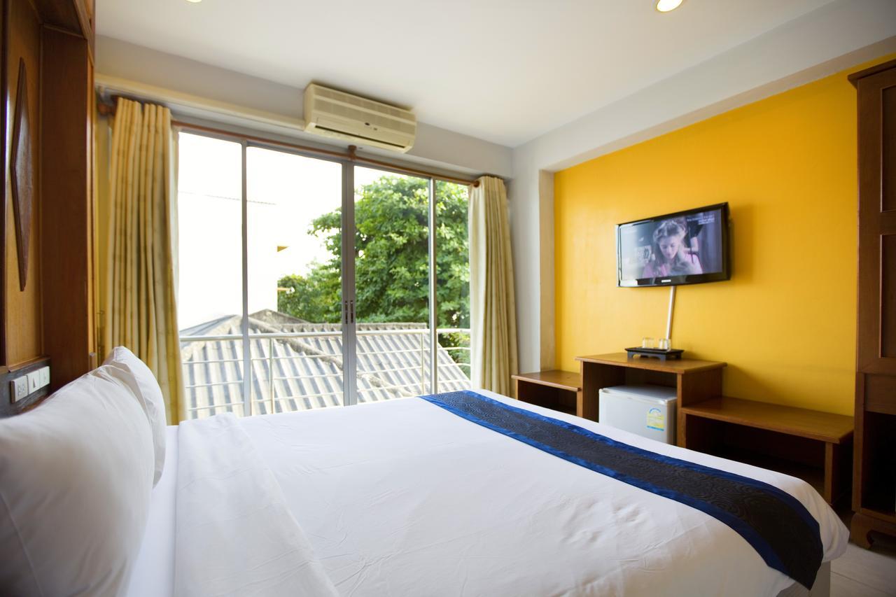 Lamphu Tree House Boutique Hotel Банкок Екстериор снимка